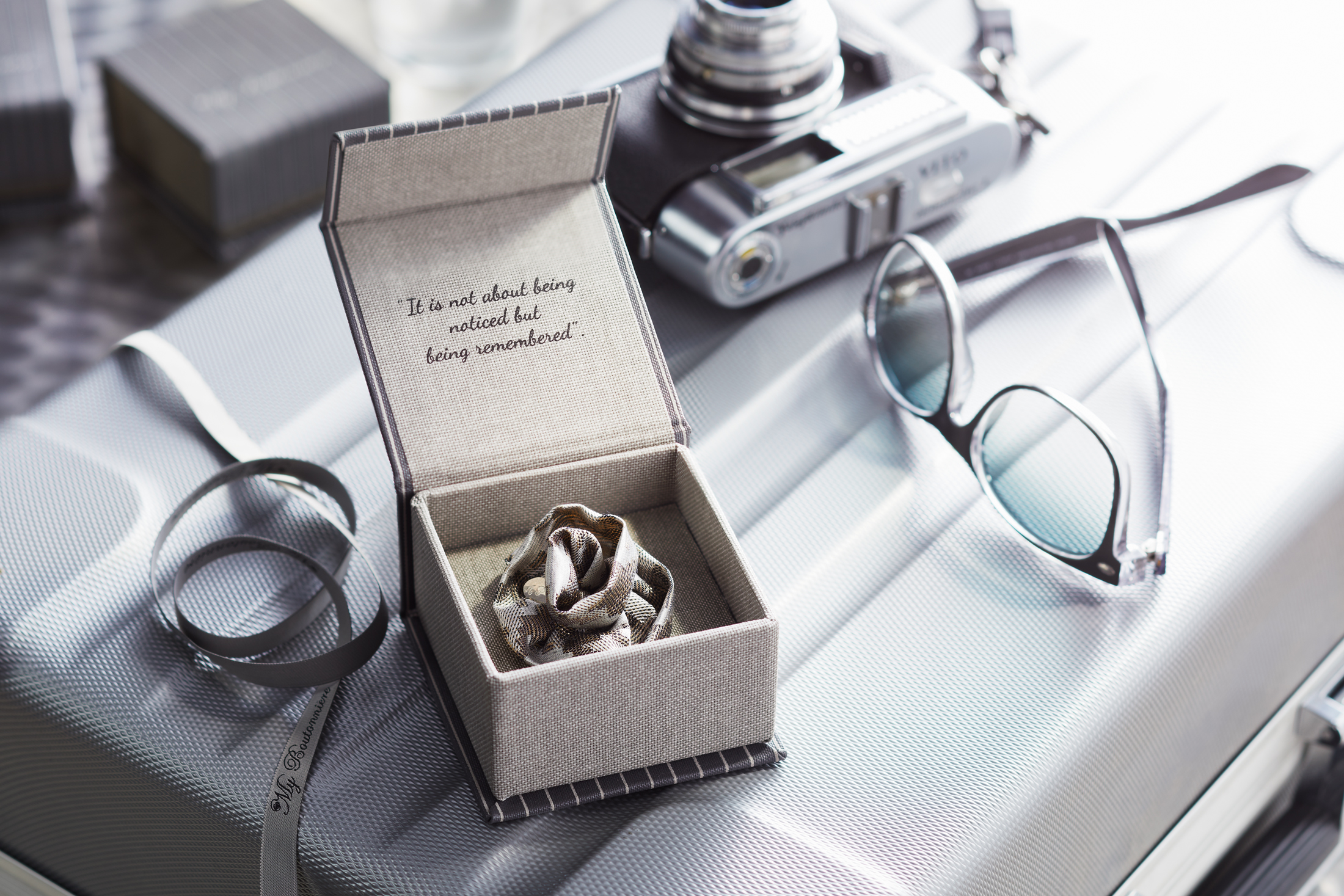 17075306 0154 Different Bg