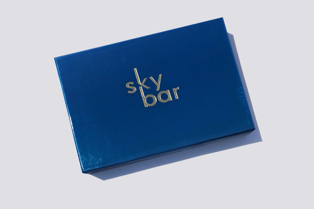 Design&pack Skybar Deboss Cover 01