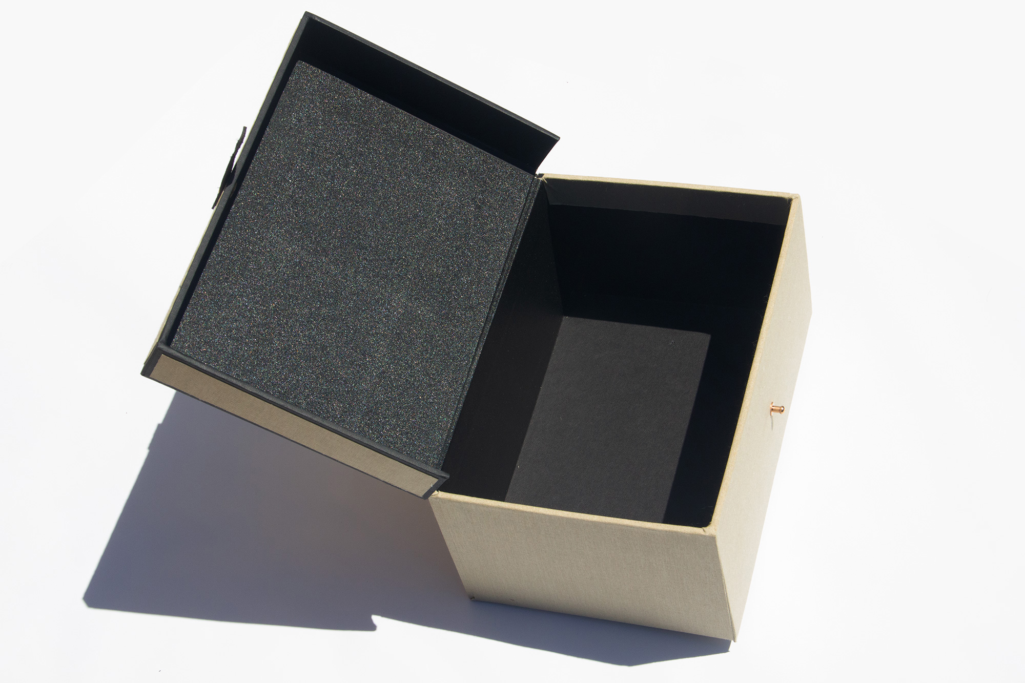 Design&pack Swatch Box Cover Inner View Digital Print Plaque Web Copy